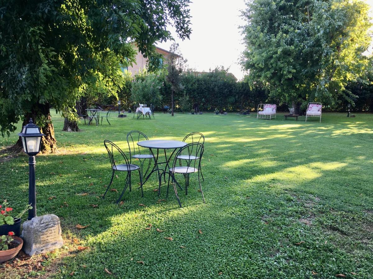 Societa Agricola Le More Agriturismo La Dondina Budrio  Exterior foto